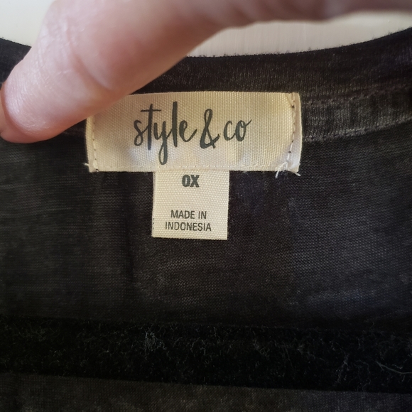 Style & Co V-Neck Short Sleeve Sheer T-Shirt - Picture 3 of 8